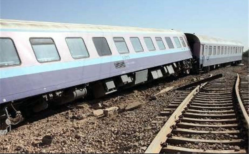 خروج قطار زاهدان- کرمان از ریل خسارتی نداشت