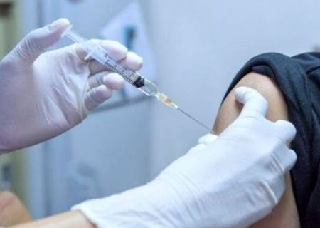 تزریق دز سوم واکسن کرونا به افراد بالای ۱۸ سال