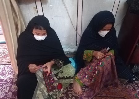 هفت گروه همیار متشکل از ۵٠ زن خودسرپرست در ایرانشهر فعال است