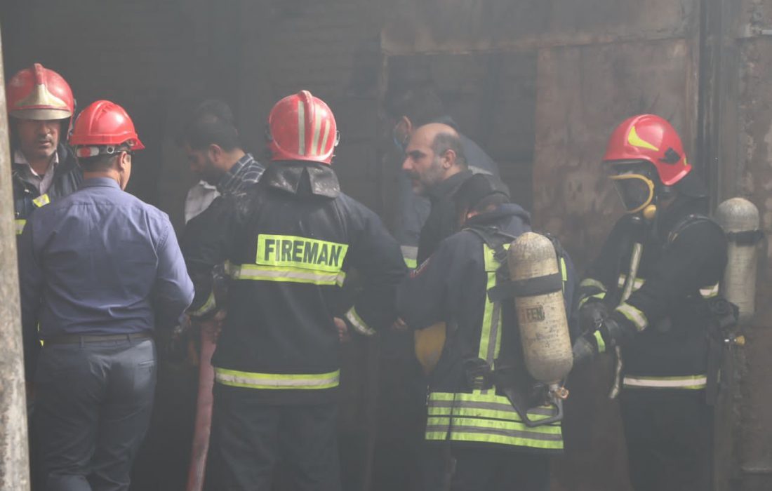 آتش‌سوزی کارخانه تصفیه روغن زاهدان یک مصدوم داشته است