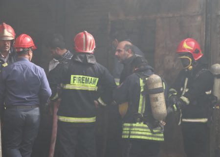 آتش‌سوزی کارخانه تصفیه روغن زاهدان یک مصدوم داشته است