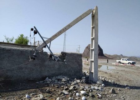 باد و باران به ۳۳ پایه شبکه برق سیستان و بلوچستان خسارت وارد کرد