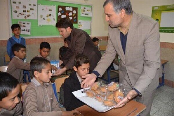بیش‌از هزار میلیارد تومان اعتبار به طرح تغذیه رایگان در مدارس سیستان و بلوچستان اختصاص یافت