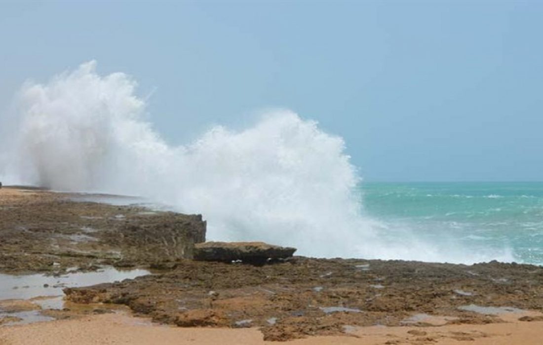 دریای عمان مواج می‌شود