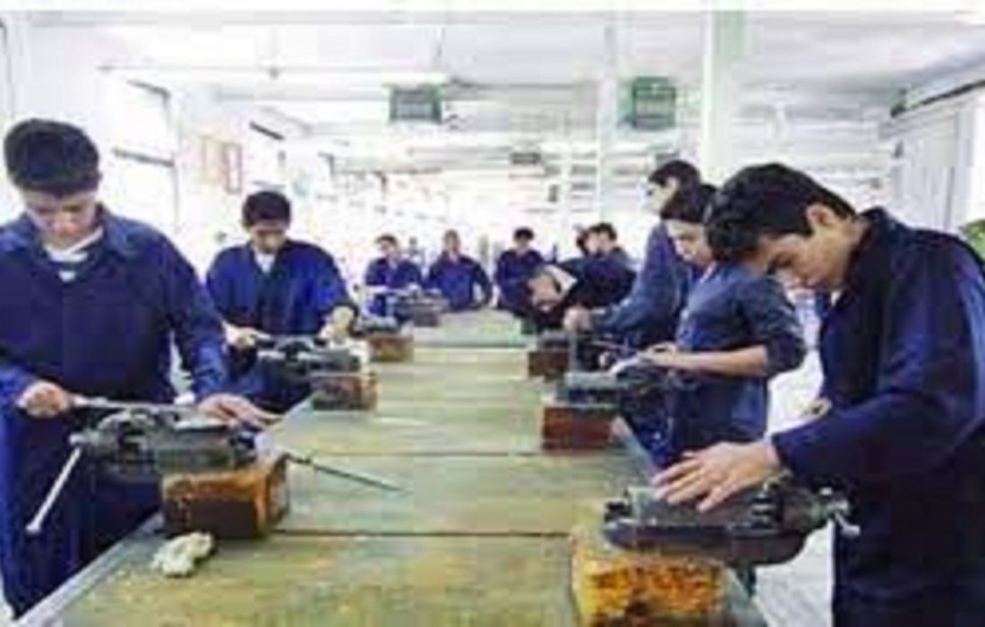 مراکز مهارت آموزی و توانمندسازی شهرستان سیب و سوران گسترش می‌یابد