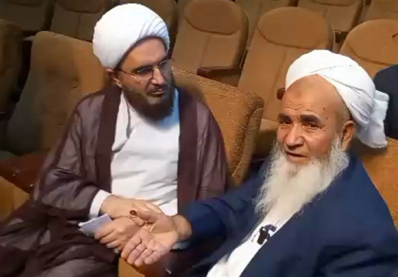 مولوی ‌ریگی: ما دوستدار آقای خامنه‌ای هستیم/ ایرانِ ‌بعد از نظام اسلامی به درد نمی‌خورد