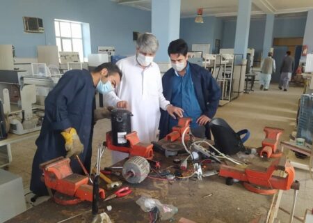 بیش‌از۳۰ هزار نفر از متقاضیان فنی و حرفه‌ای سیستان و بلوچستان وارد بازار کار شدند