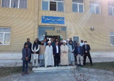 علمای اهل سنت پاکستان از دانشگاه مذاهب اسلامی زاهدان بازدید کردند