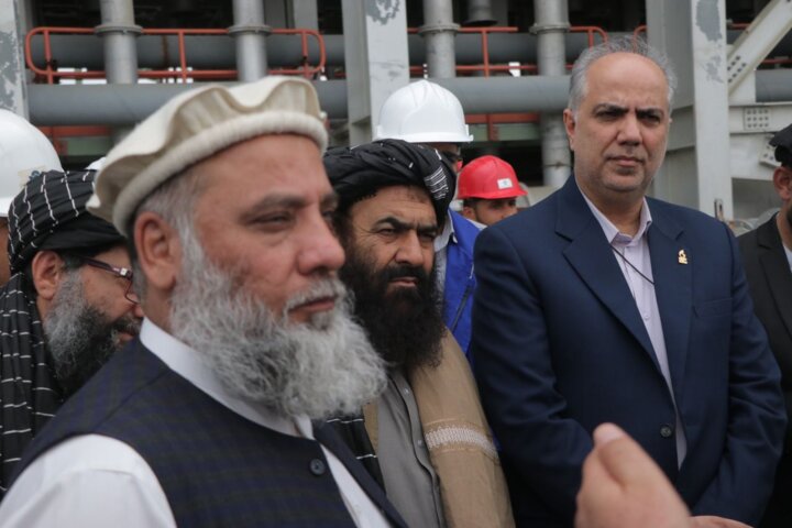 سرپرست وزارت صنعت و تجارت افغانستان از پتانسیل های چابهار بازدید کرد