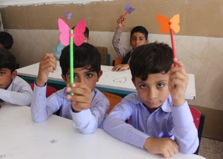 کلاس اولی‌ ها با برگزاری جشن شکوفه‌ها وارد مدارس سیستان و بلوچستان شدند