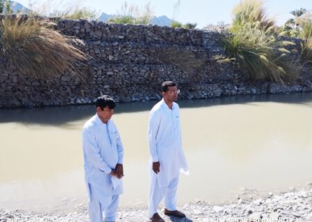 ترمیم سیل بند حفاظتی روستای عزیزآباد ساربوک